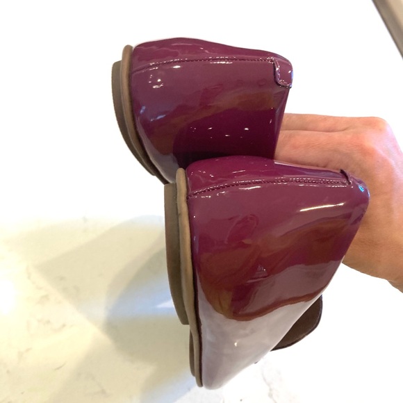 NEW FitFlop Lena Patent Leather Shiny Lightweight Soft Preppy Loafers Size 11 - Picture 2 of 9